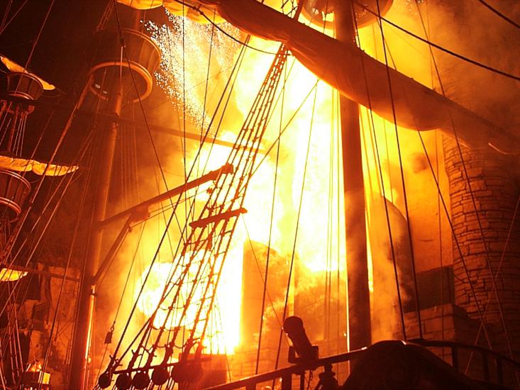 Treasure Island Pirate war