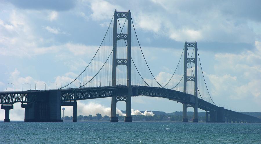 MaMa Mia's fire on the other side of the Mackinac Bridge