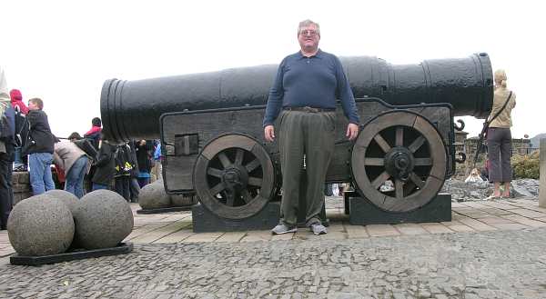 Mons Meg cannon - Edinburgh