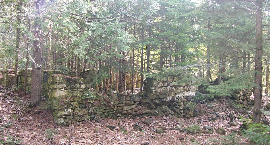 Cheboygan Point Light ruins