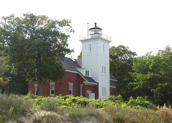 40 Mile Point lighthouse
