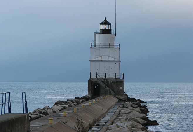 Manitowoc breakwater lighthouse