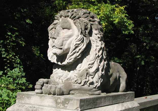 Lion statue - Milwaukee, Wisconsin