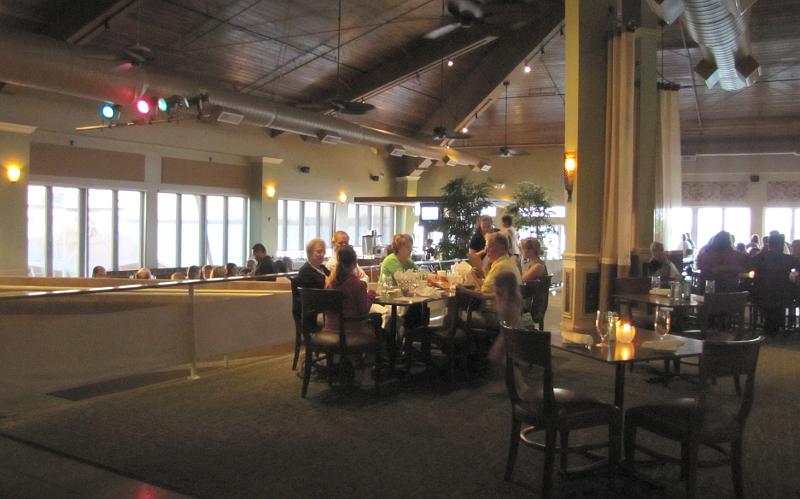 Milliken's Reef Restaurant dinning room