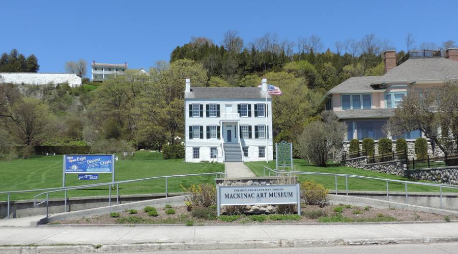 Richard and Jane Manoogian Mackinac Art Museum