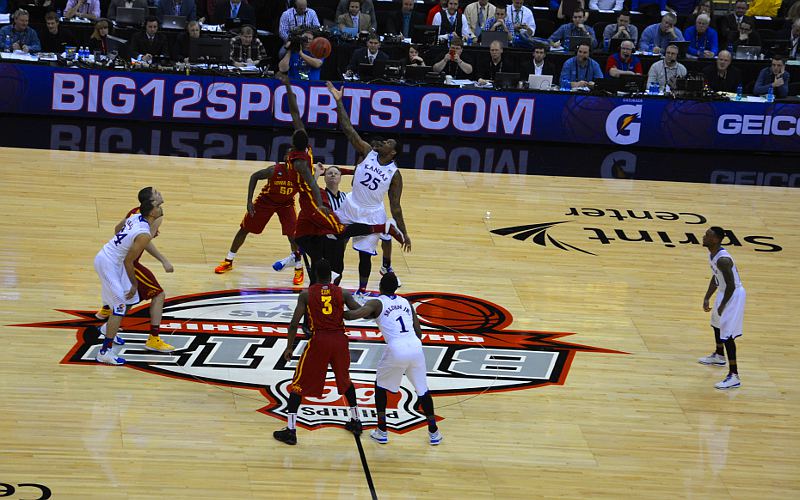 Dustin Hogue, Tarik Black