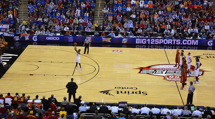 Naadir Tharpe, Fred Hoiberg