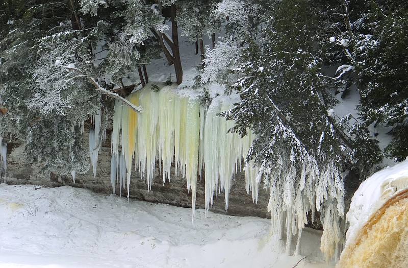 Tahquamenon Falls icicles