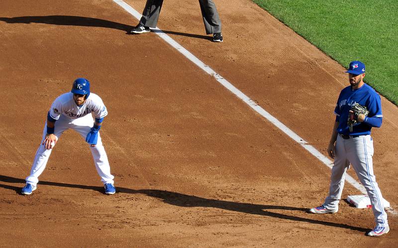 Alcides Escobar leading off first base