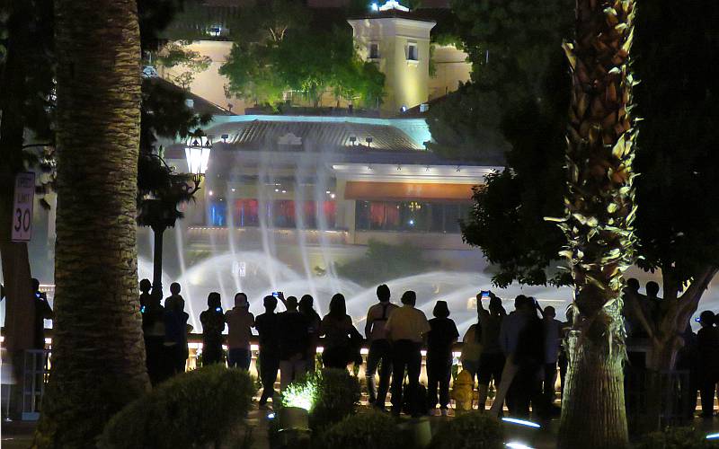 Fountains of Bellagio at night