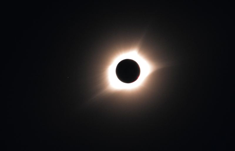 Total eclipse photographed with a Nikon D5200