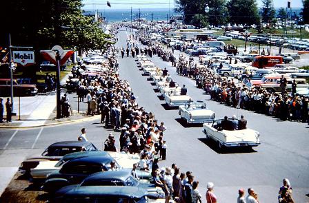 Army tank in Mackinac Bridge Parade