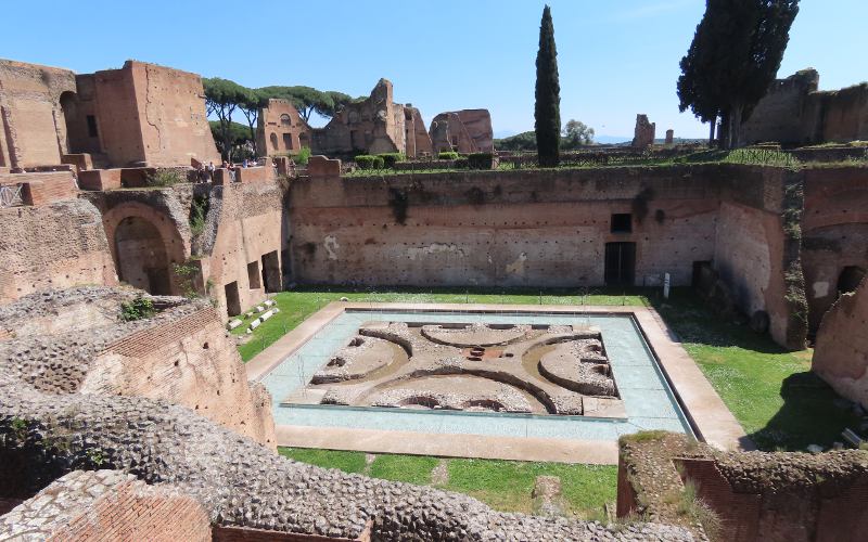 Flavian Palace Fountain - Paatine Hill, Rome