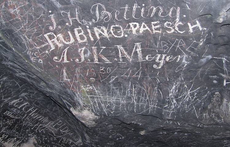 Fontein Cave graffiti - Aruba