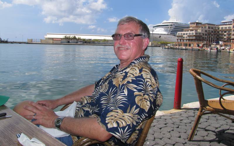 Keith Stokes with Aruba cruise ship