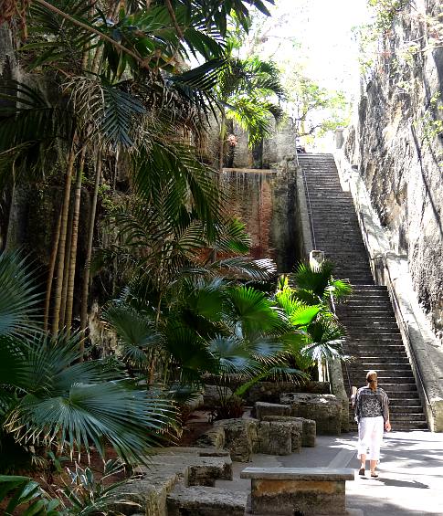 Queen's Staircase waterfall - Nassau