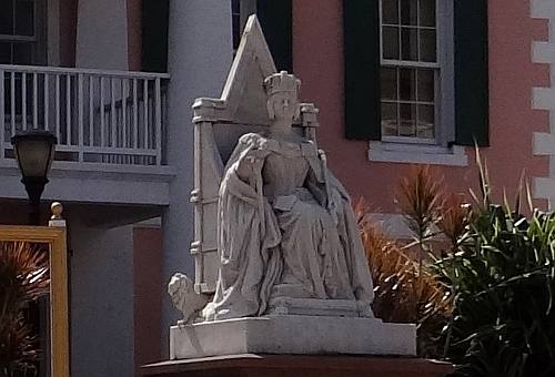 Nassau Queen Victoria Statue