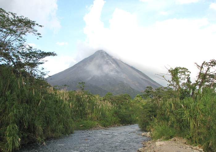 Arenal Volcano eruption