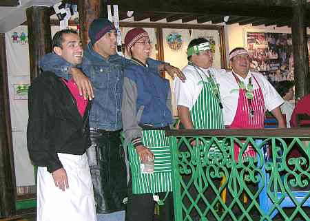 Carlos & Charlie's singing waiters