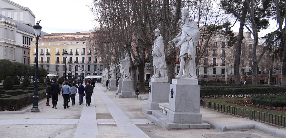 Plaza de Oriente statues - Madrid, Spain