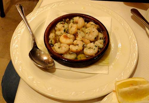 gambas al ajillo (garlic shrimp)