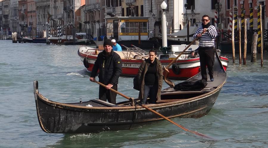 traghetto (gondola ferry)