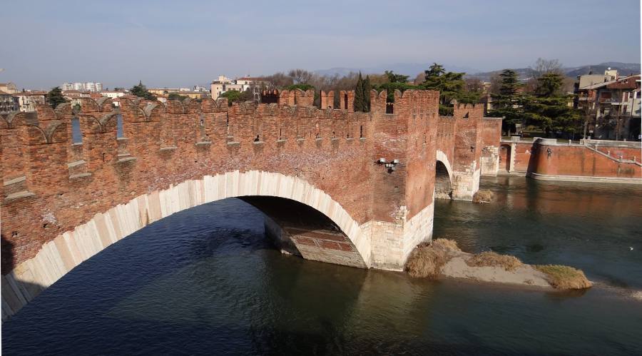 Castelvecchio Bridge - Verona Italy