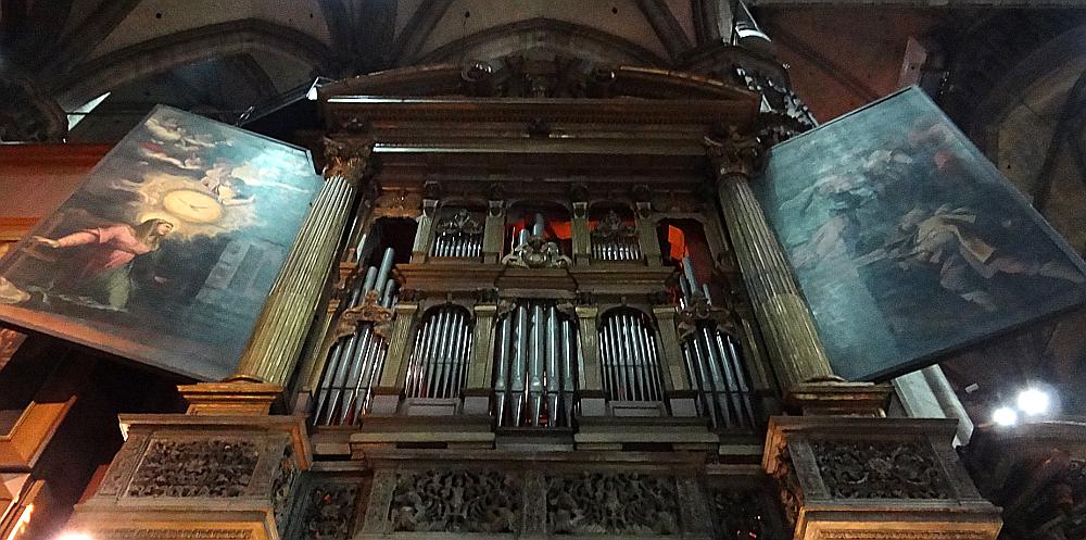 Duomo of Milano pipe organ