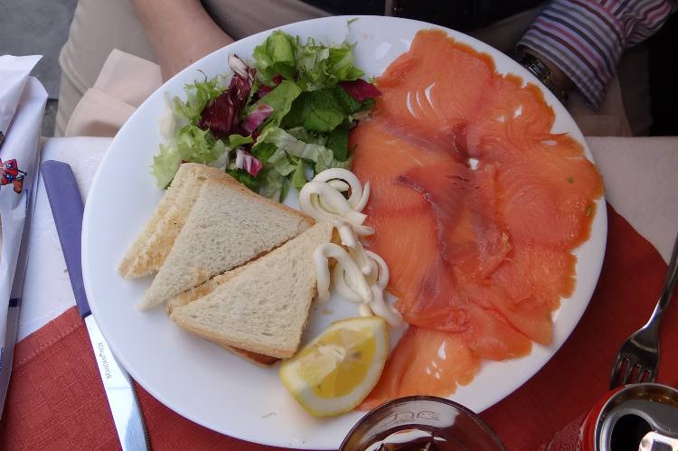 Salmone affumicato - smoked salmon