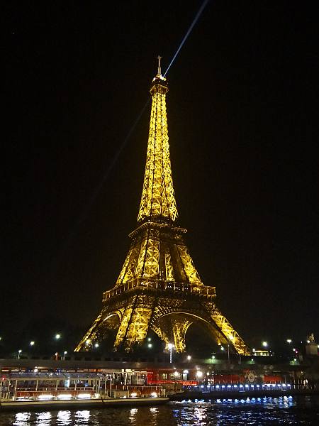 Tour Eiffel (Eiffel Tower) Paris, France