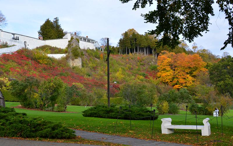 Father Marquette Park fall colors