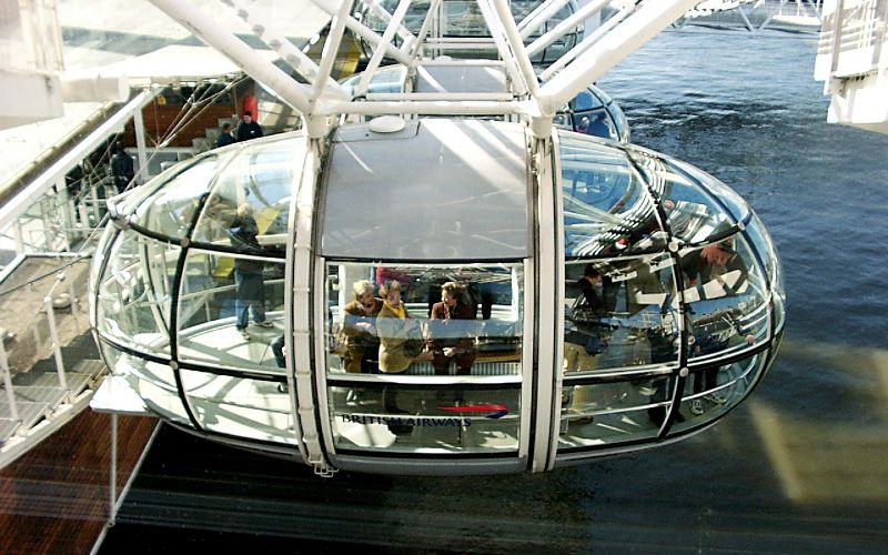 London Eye car