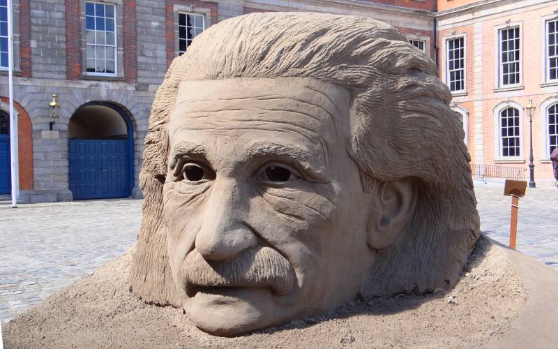 Einstein sand sculpture