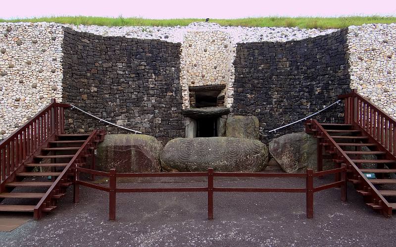 Entramce to Newgrange