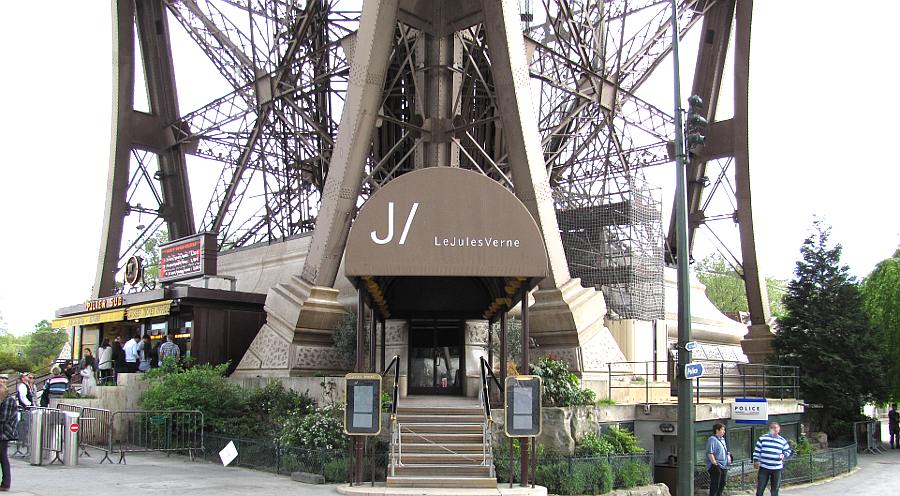 Le Jules Verne restaurant - Eiffek Tower