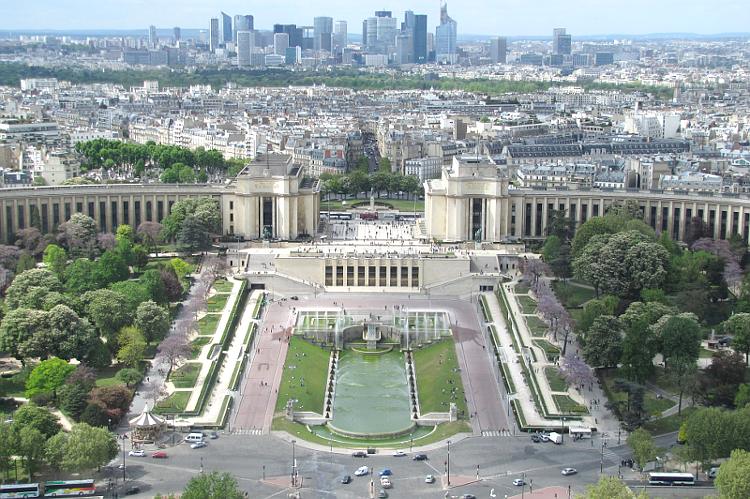 Palais de Chaillot and Trocadero fountains