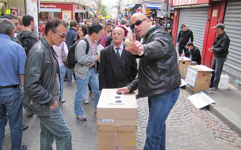 Three Card Monte - Paris