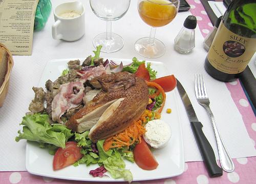 Assiette fume chaude at L'ete en Pente Douce