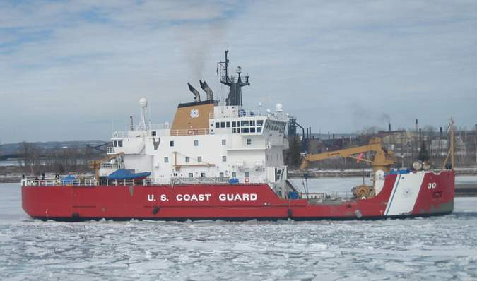 WLBB 30 Mackinaw breaking ice