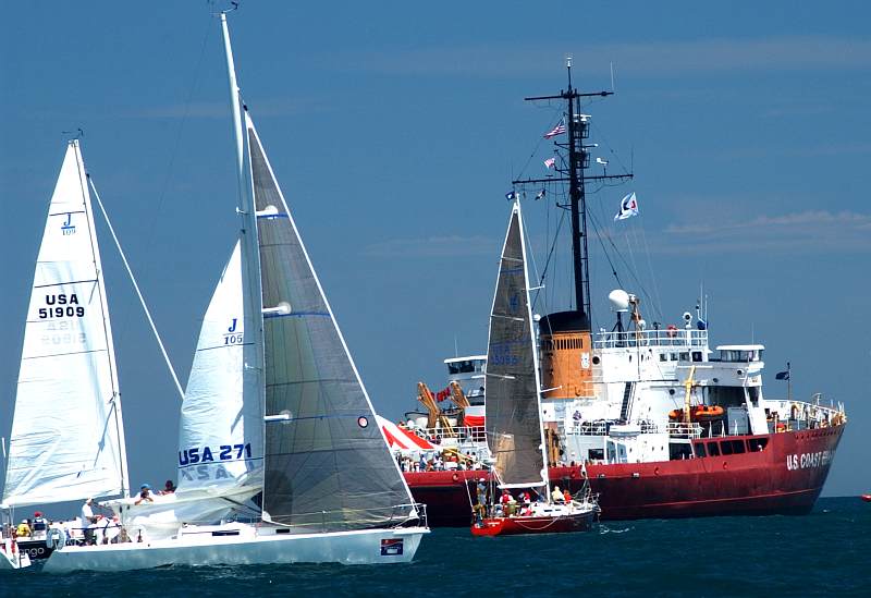 Mackinaw at start of Chicago to Mackinac race