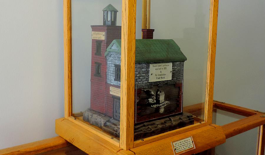 Round Island Lighthouse model