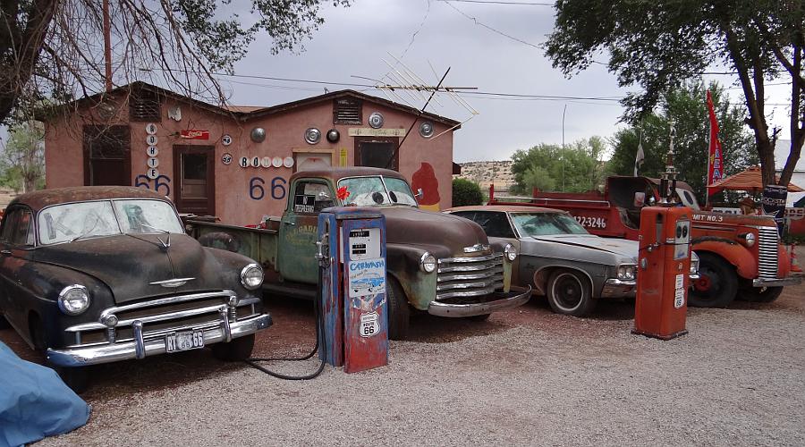 Delgadillo's Snow Cap Drive-In antique cars and trucks