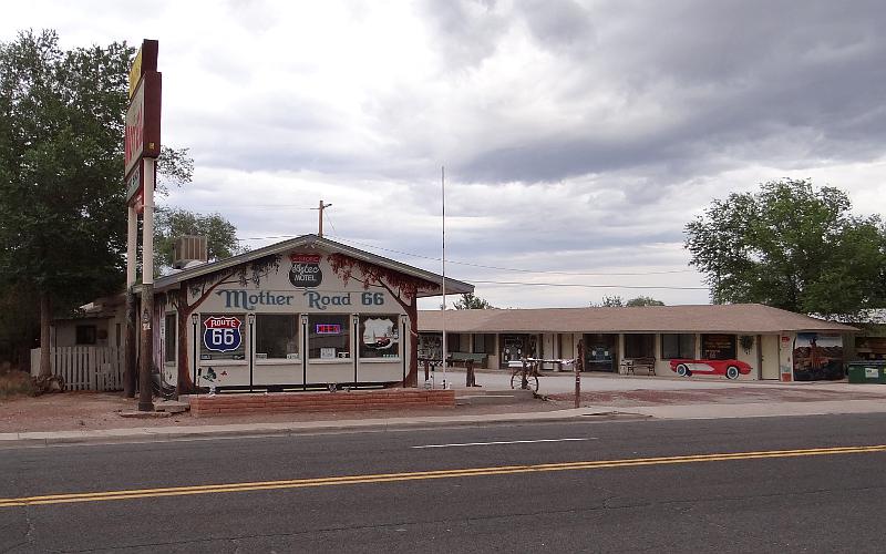 Aztec Motel and Gift Shop - Route 66